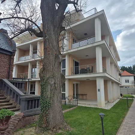 Gizella Balatonalmádi